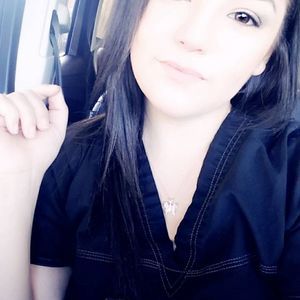 Meet your Posher, Lea